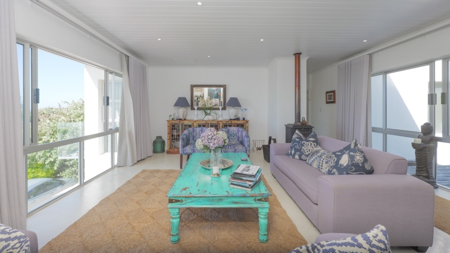 6 Bedroom Property for Sale in Agulhas Western Cape